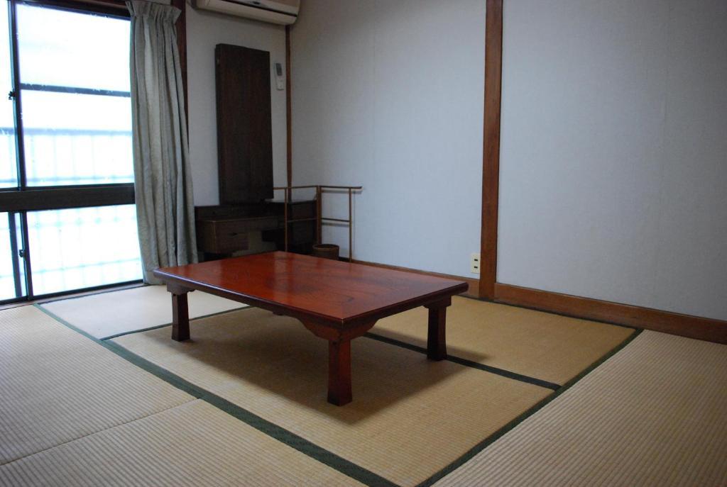 Chizuru Ryokan Χιροσίμα Δωμάτιο φωτογραφία